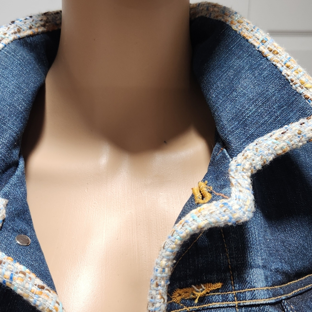 Cache jean jacket - Picture 9 of 11